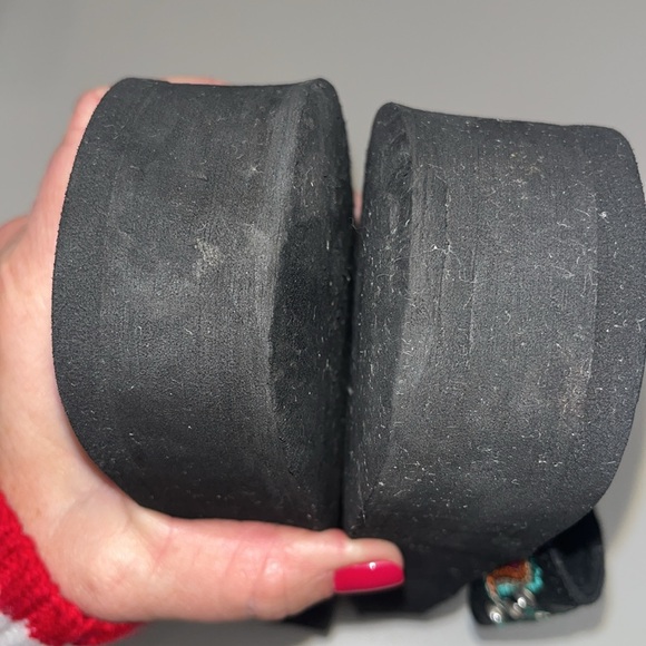 Montana West ladies flip flops with embellishments and embroidery size 8 black - Picture 10 of 14